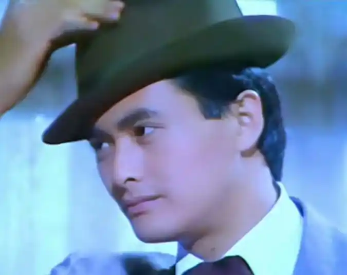 周润发现身上海滩晨跑,许文强又回来了