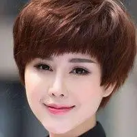 40岁左右女人微信头像美女头像背景【点击鼠标右键下载】