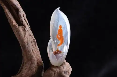 玉雕师创意千奇百怪,这是石头嘛?