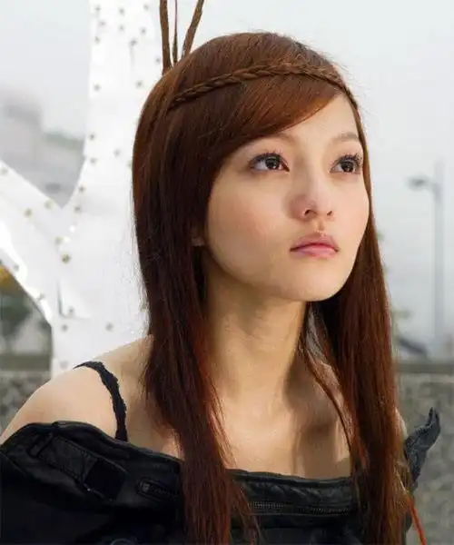 张韶涵个人简历38岁重返事业巅峰的张韶涵