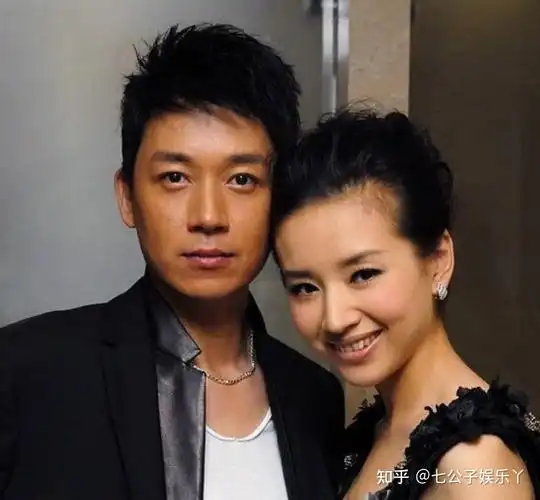 "激吻门"10年后,潘粤明"整容式"现状曝光:他终于活成了董洁配不上的