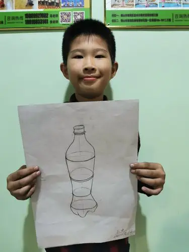 《可口可乐》瓶-结构素描