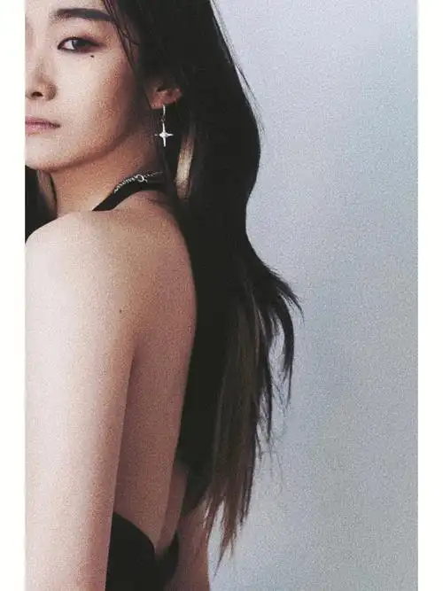 盲撸个徐睿知仿妆拍一组写真