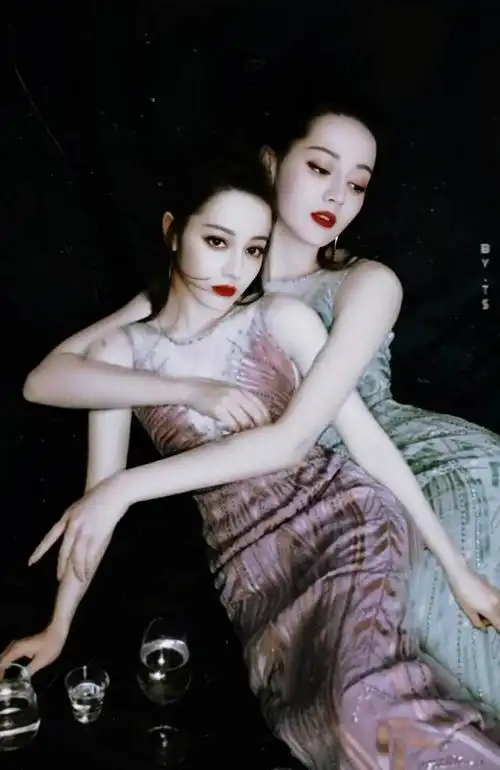 迪丽热巴亲张馨予,《爱情高级定制》男主让短发张馨予来很合适