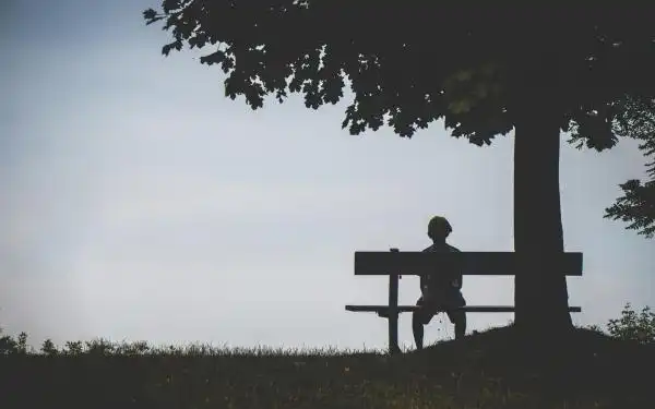 享受一个人独处的说说越来越喜欢孤独