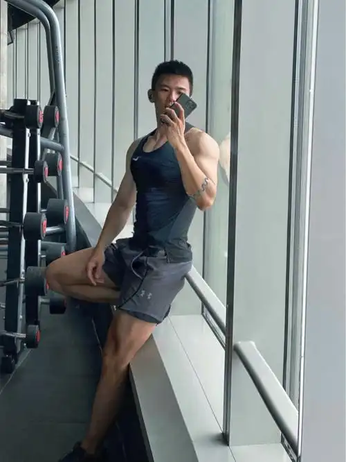 ootd男生健身穿什么