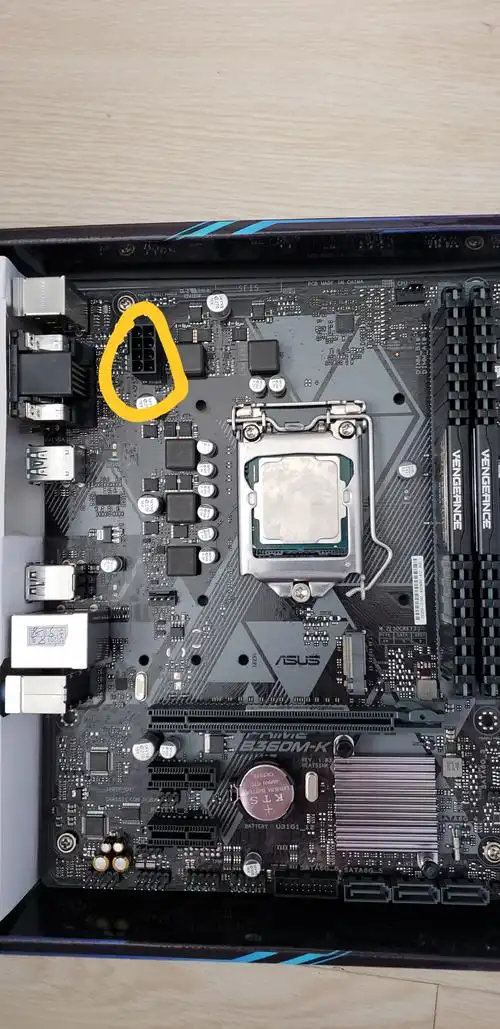 主板上8pin的电源接口接4pin的电源线会无法开机吗