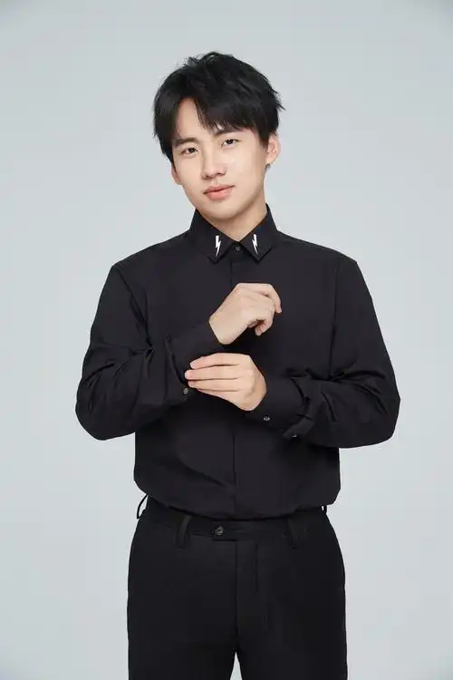 郭麒麟:天生被动丨人物