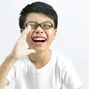 余家辉打开天空立体声纯伴奏中国新声代