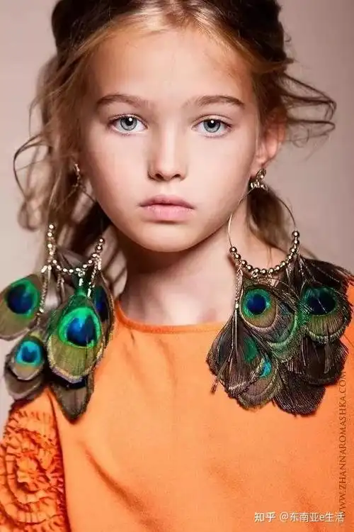 irene garcia noren这个胸大话少表情拽的姑娘是西班牙和挪威混血模特