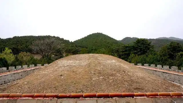 调整志桩和分金,慈安陵和慈禧陵才一样齐整