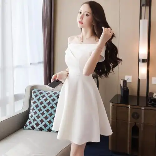 夏上新很仙的法国小众2019女装新款流行夏款白色性感桔梗一字肩连衣裙