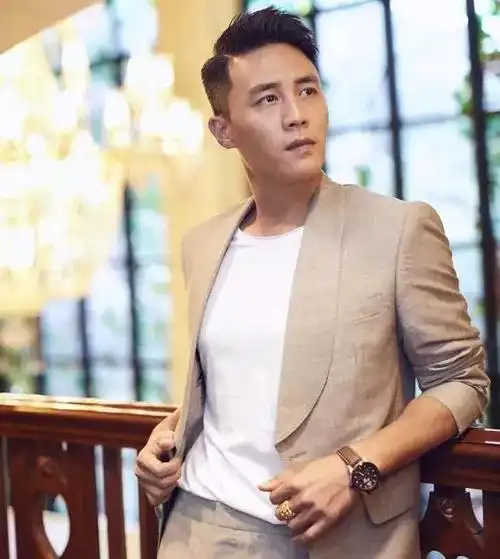 杜淳上综艺节目,脸变得连亲妈都不认识但没整容!网友:不可思议