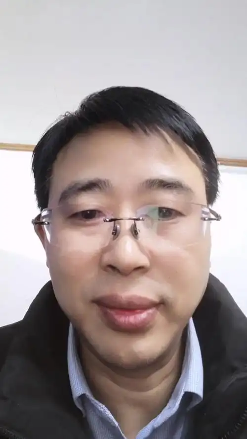 五十岁的大叔,一颗少年的心