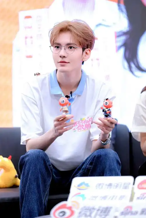 今日星拍放送##毕雯珺金棕发造型##毕雯珺超a金发