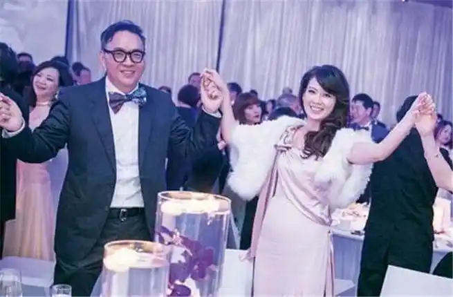 melody老公吴育奇身家如何 盘点殷悦melody求子故事