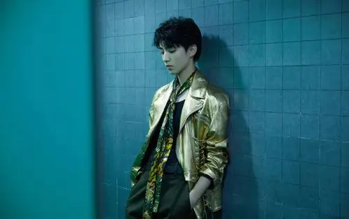 王俊凯超帅写真桌面壁纸