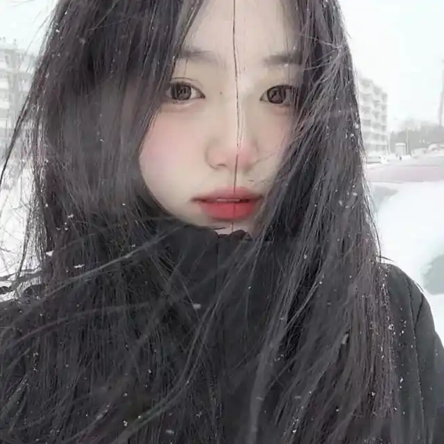 女生头像纯欲︱女生头像ins高级质感 ins冷淡风女生头像