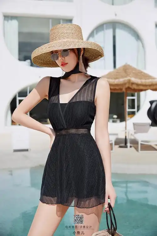 电商泳装小姐姐