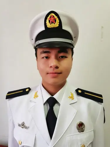 中国海军士官一一阚乐鉴成长记