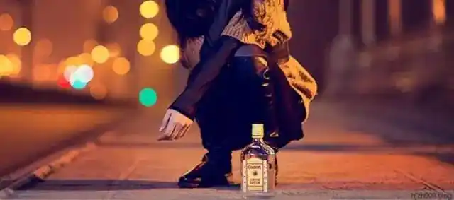劝女孩子喝酒,陪酒的,都是坏到骨子里的人