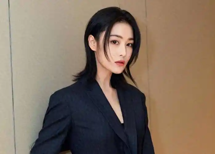 "西北猛虎"何捷:用6年时间证明张馨予是全世界最传统的女人!