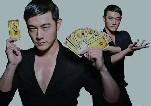 图黄维德肌肉照曝光誉王变身暖男传递正能量