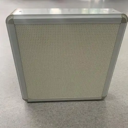 空间吸声体相信大家并不陌生吧,它一种分散悬挂于建筑空间上部,用以