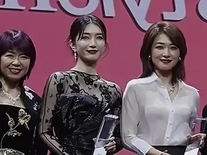 娱乐圈 #女性魅力 #优雅知性,万茜与江疏影相似度- 抖音