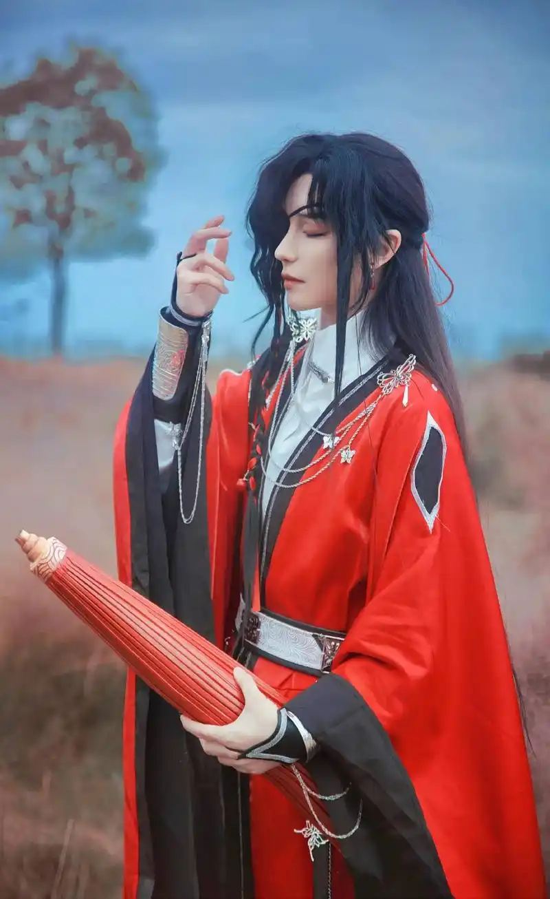 就离谱.#次元裂缝已打开 #花城 #天官赐福 #cos