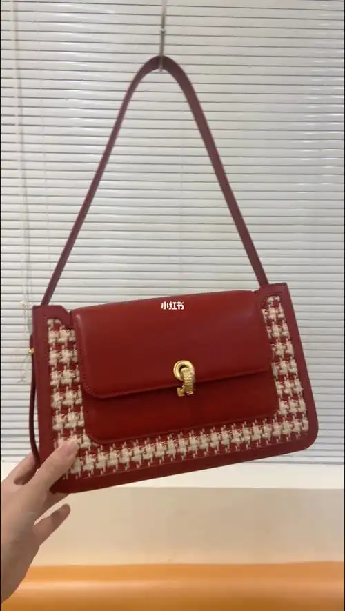 原相机拍的一款红色包包全牛皮