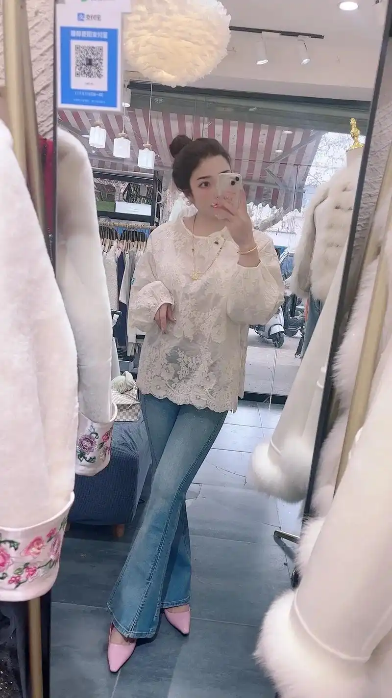 30岁的女人 #微胖女生 你靠近什么人,就会走什么样的路, - 抖音