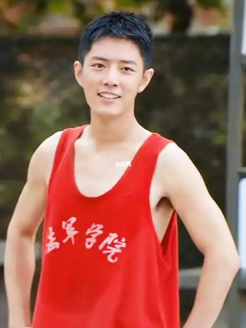 真的让我想起了高中体育课我去看暗恋的男生打篮球哈哈#肖战  #顾一野