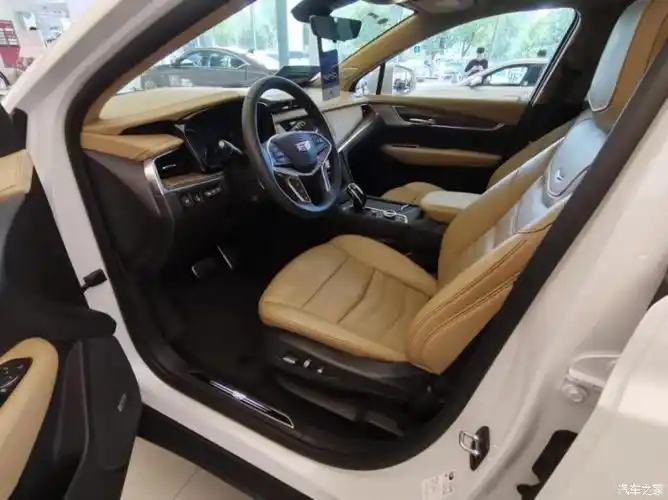 心动车嘉宾——凯迪拉克xt5