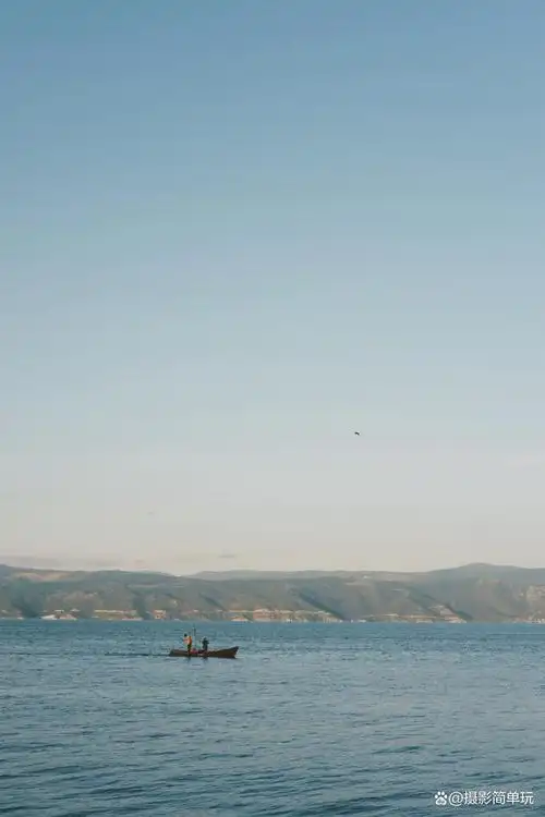 留白构图,简约与意境的艺术