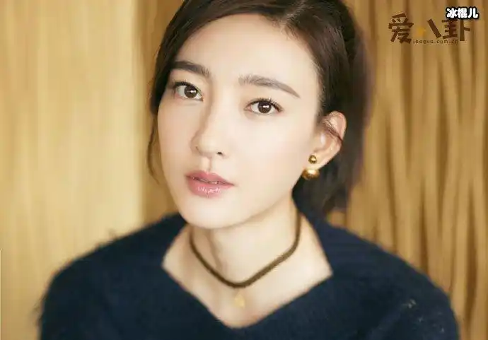 很多人讨论的就是她的颜值,以及她的年龄,极少有人谈论王丽坤的感情