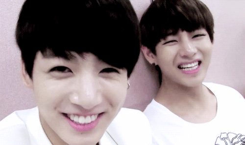 翘屁嫩男田柾国