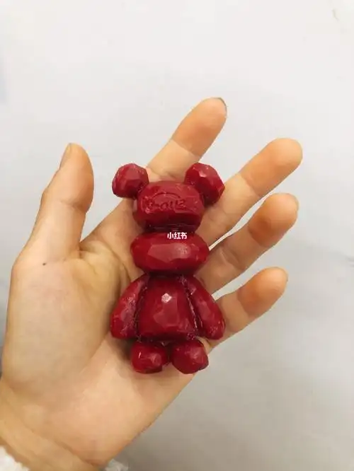 舒肤佳红石榴小熊