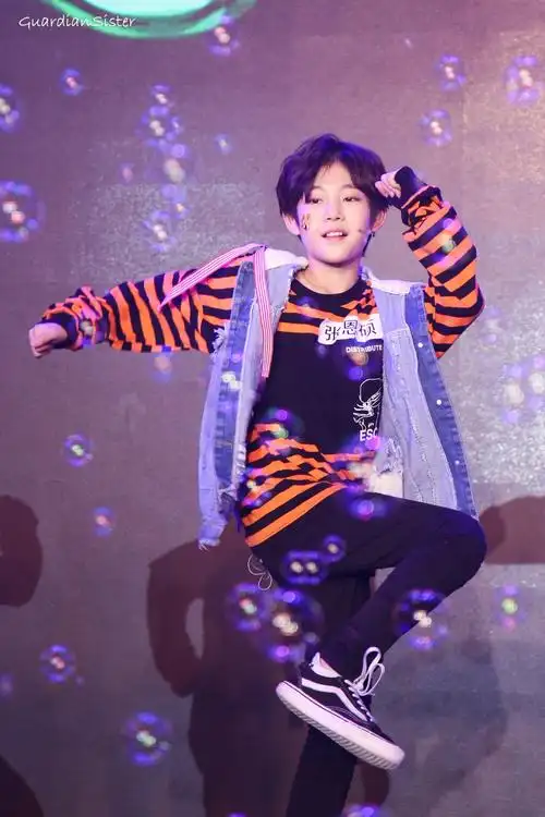 乐华少年 yhboys 张恩硕