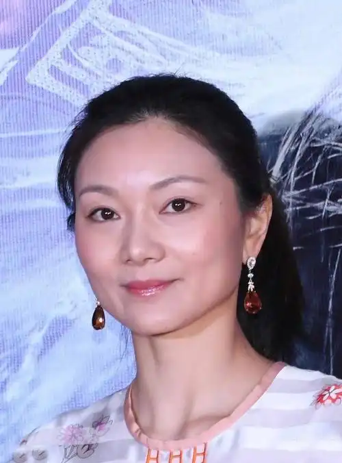 张艺谋:陈婷很漂亮,又温柔体贴,老夫喜欢,况且她非老夫不嫁