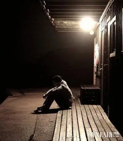 男生伤感说说大全致曾经爱慕过的那个你