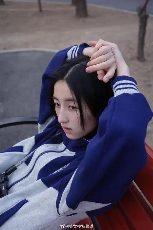 张子枫青春的蓝色