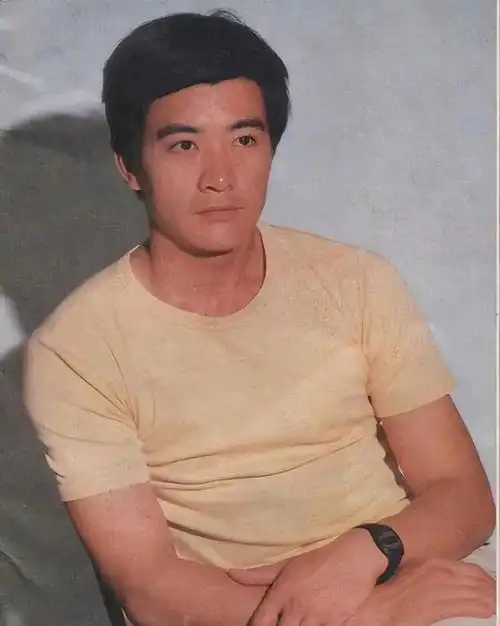 周里京凭人生红极一时29年不敢忘亡妻清高一生误艺途