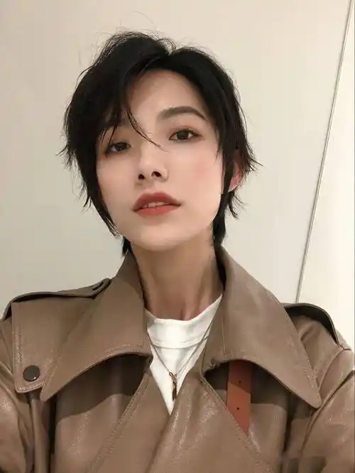 2021巨火网红超a超短发定型烫