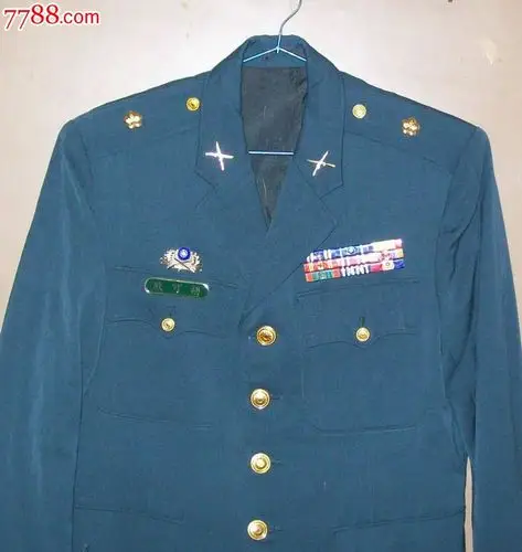 台湾陆*旧联勤常服上衣/含荣誉徽,肩章,领章,勋表