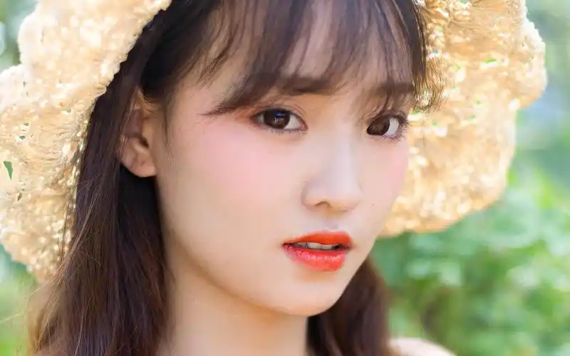 唯美女人(唯美美女背景图片)