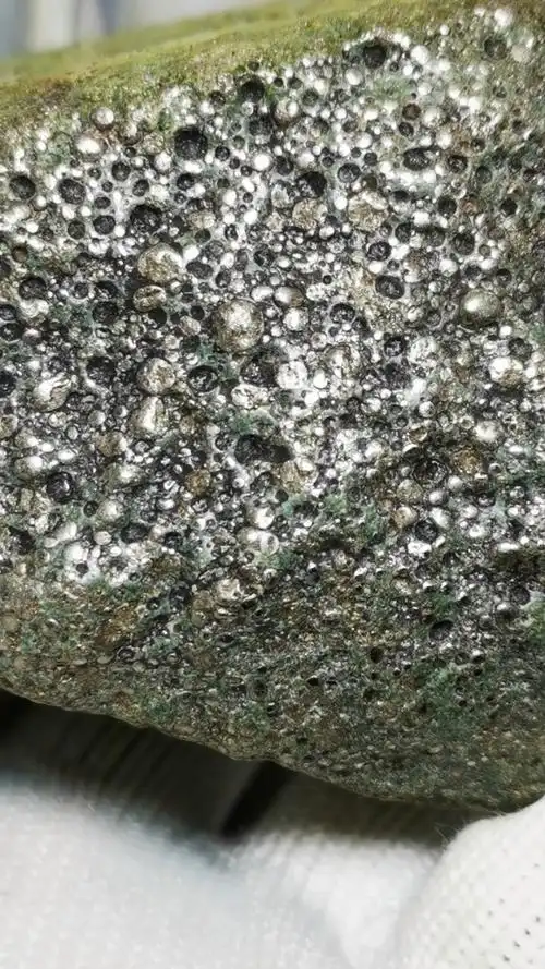 稀有满天星金属球粒陨石,精品河料