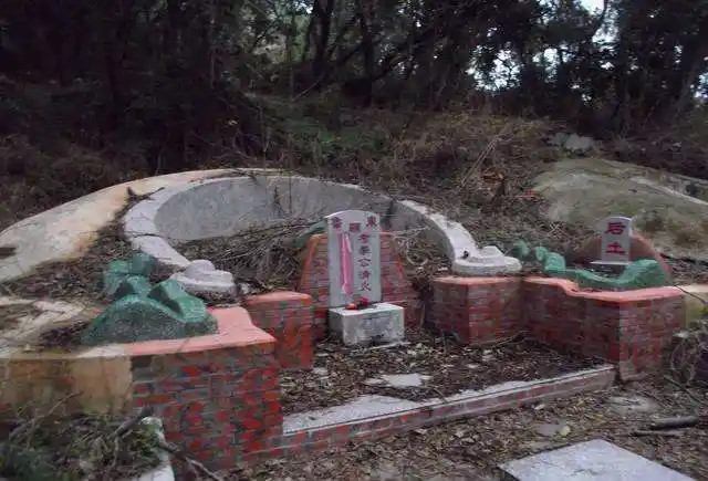 前有照后有靠农村选墓地麻烦这4个因素有助于选出优质墓地