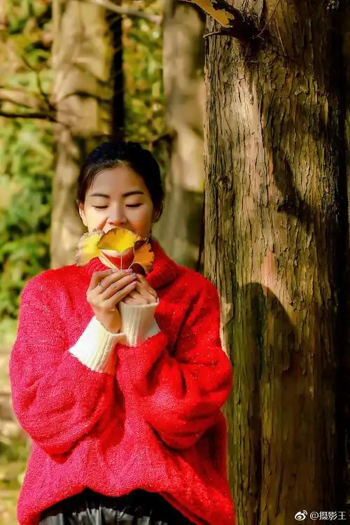 花开半夏清纯阳光活泼绝色少女清新甜美笑容俏皮唯美写真集