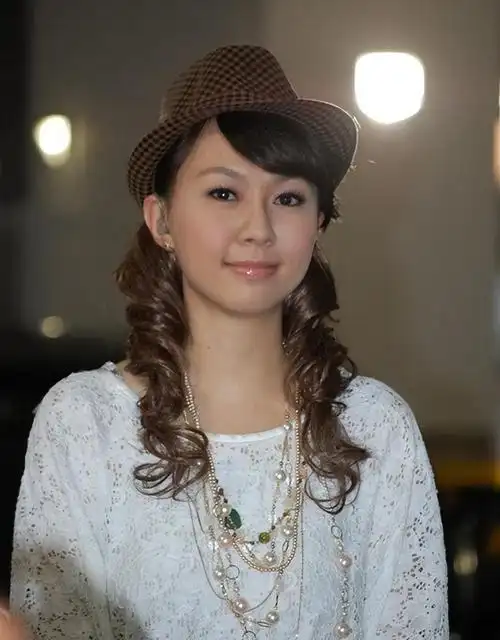 卓依婷还活在人间吗(台湾甜歌王后卓依婷还在吗)-第2张图片-创女网